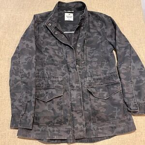 Denver Hayes  Gray Camouflage Jacket